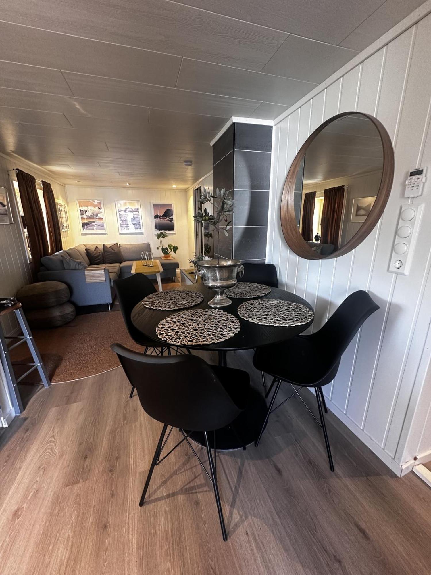 Kb Basement Apartment Sørvågen Exteriör bild
